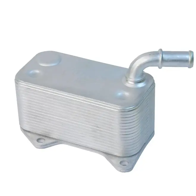 RADIADOR Ã“LEO MOTOR SEM JUNTA AUDI/VW A3/A4/TT/PASSAT 2.0 16V TFSI/FSI 2005 A 2014 06D117